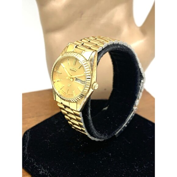 Seiko SQ Women\'s Watch 2A23-0030 Vintage Quartz Gold Dial Day Date Steel 24mm main image 9